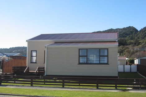 Photo of property in 129 Ward Street, Cobden, Greymouth, 7802