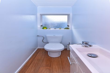 Photo of property in 26 Killington Crescent, Mangere, Auckland, 2022