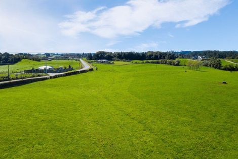 Photo of property in 869 Carrington Road, Hurworth, New Plymouth, 4371