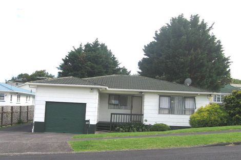 Photo of property in 1/13 Neal Avenue, Glenfield, Auckland, 0629
