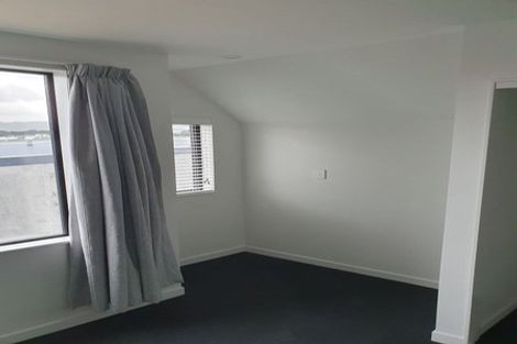Photo of property in 35 John Street, Stokes Valley, Lower Hutt, 5019