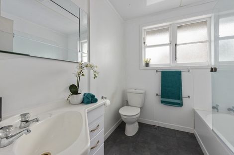 Photo of property in 1/45 Pine Avenue, Ebdentown, Upper Hutt, 5018