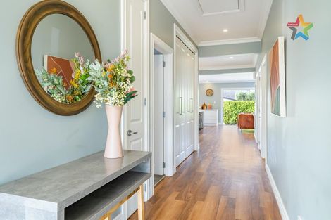 Photo of property in 42 Kensington Avenue, Petone, Lower Hutt, 5012