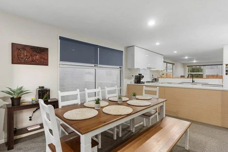 Photo of property in 28 Phar Lap Crescent, Takanini, 2112