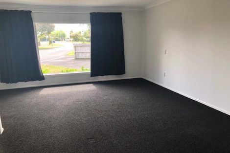 Photo of property in 11 Moncrieff Avenue, Fairfield, Hamilton, 3214