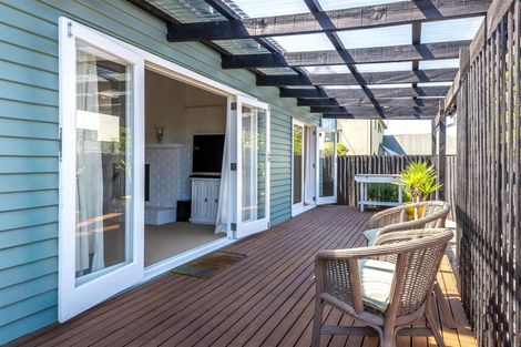 Photo of property in 2/128 Weston Road, St Albans, Christchurch, 8052