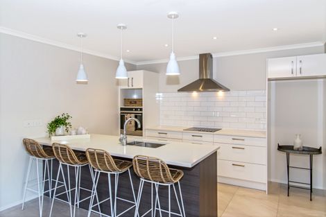 Photo of property in 73 Madison Terrace, Silverdale, 0932