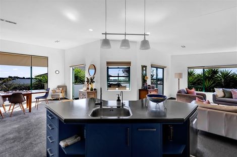 Photo of property in 93 Parklands Avenue, Bell Block, New Plymouth, 4312