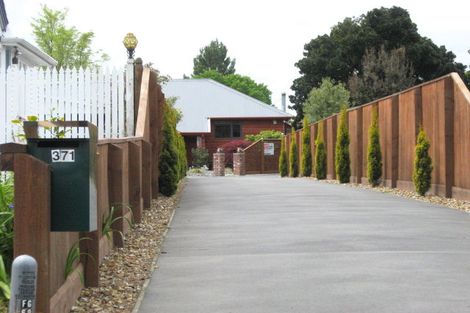 Photo of property in 371 Ilam Road, Bryndwr, Christchurch, 8053