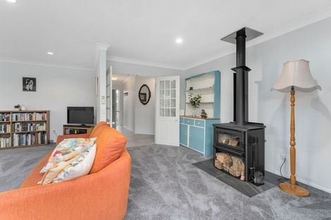 Photo of property in 24 Harry Shaw Way, Raumati South, Paraparaumu, 5032