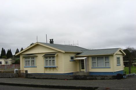 Photo of property in 4 Sinnamon Street, Reefton, 7830