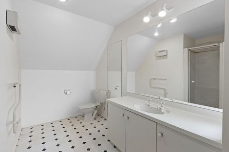 Photo of property in 1/33 Holly Road, St Albans, Christchurch, 8014