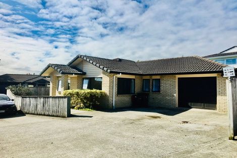 Photo of property in 102a Pah Road, Papatoetoe, Auckland, 2025
