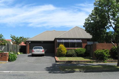 Photo of property in 52 Apsley Drive Avonhead Christchurch City