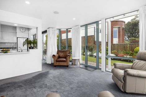 Photo of property in 60 Drivers Road, Maori Hill, Dunedin, 9010