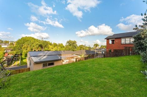 Photo of property in 24 Normanton Street, Glenfield, Auckland, 0629