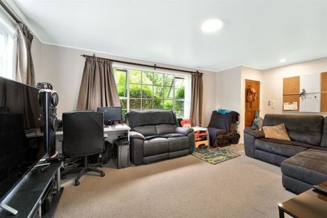 Photo of property in 50 Oaktree Avenue, Browns Bay, Auckland, 0630