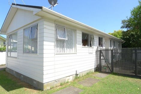 Photo of property in 43 Arawhata Road, Paraparaumu, 5032