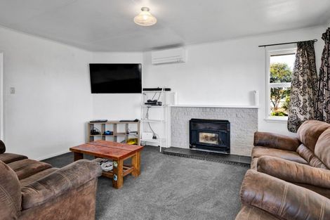 Photo of property in 15a Pratt Street, Waitara, 4320