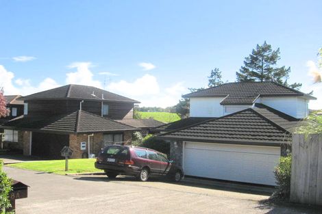 Photo of property in 1/14 Lochend Place, Highland Park, Auckland, 2010