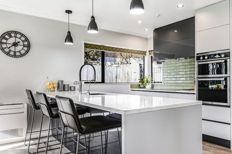 Photo of property in 34 Greenfield Drive, Western Heights, Hamilton, 3200