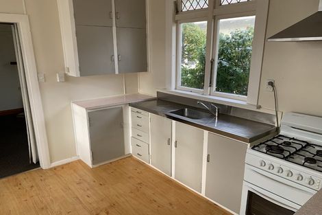 Photo of property in 31 Trafalgar Street, Waiwhetu, Lower Hutt, 5010