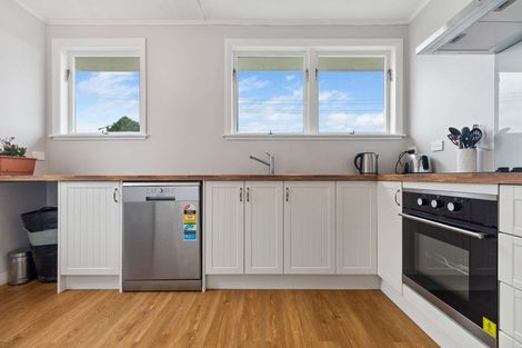 Photo of property in 384 Hazelmere Crescent, Te Awamutu, 3800