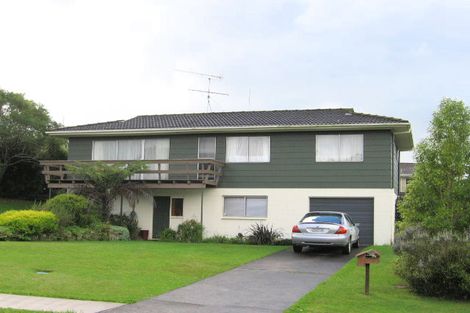 Photo of property in 7 Sirius Place, Botany Downs, Auckland, 2010