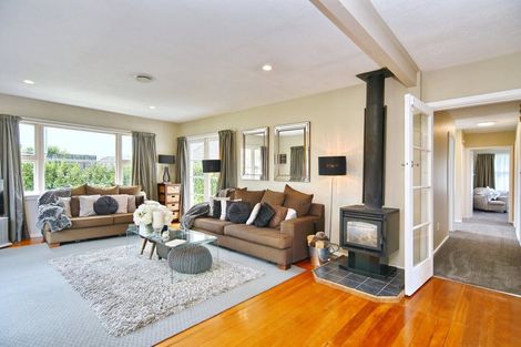 Photo of property in 39 Flower Street, Bryndwr, Christchurch, 8053