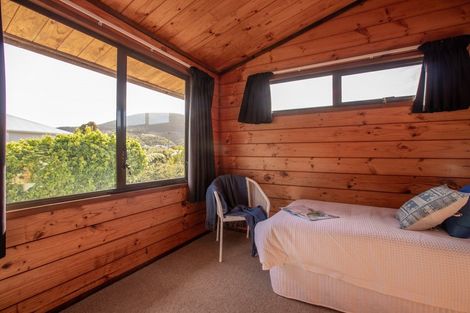 Photo of property in 31a Ranui Terrace, Tawa, Wellington, 5028