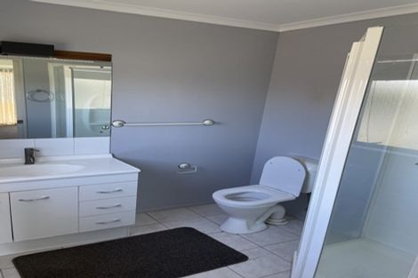 Photo of property in 15a Rishworth Avenue, Stanmore Bay, Whangaparaoa, 0932