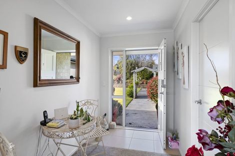 Photo of property in 476 Mangorei Road, Highlands Park, New Plymouth, 4312