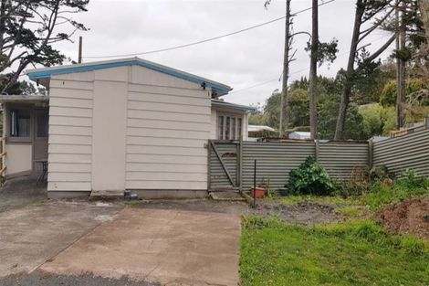 Photo of property in 44 Chamberlain Road, Massey, Auckland, 0614
