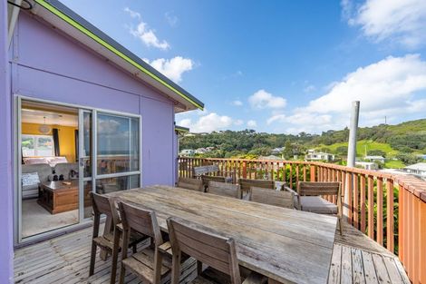 Photo of property in 63 Sea View Road, Baylys Beach, 0377
