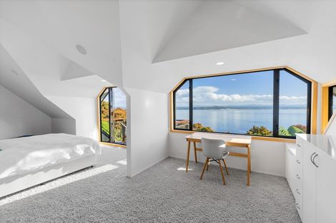 Photo of property in 3 Whakamoenga Point, Acacia Bay, Taupo, 3385