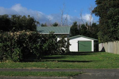 Photo of property in 30 William Street, Waikanae Beach, Waikanae, 5036
