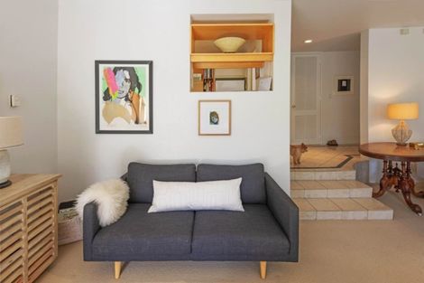 Photo of property in Highwic, 5/32 Hobson Street, Thorndon, Wellington, 6011