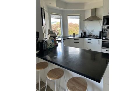 Photo of property in 40 Waverton Terrace, Churton Park, Wellington, 6037