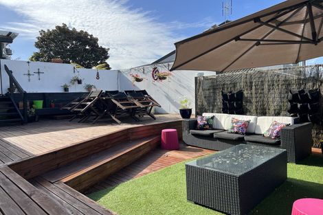 Photo of property in 1/3 Pelican Lane, Unsworth Heights, Auckland, 0632