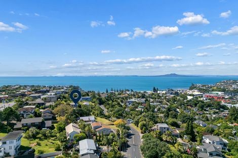 Photo of property in 13 Carlisle Road, Torbay, Auckland, 0630