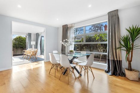 Photo of property in 11 Springfield Road, St Albans, Christchurch, 8014