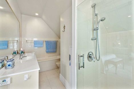 Photo of property in 12 Makora Street, Fendalton, Christchurch, 8041