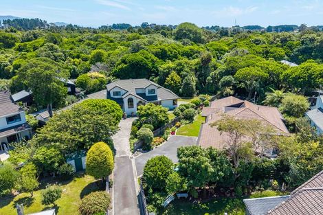 Photo of property in 30 Awanui Drive, Waikanae, 5036