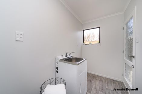 Photo of property in 4 Angelina Way, Kelvin Grove, Palmerston North, 4414