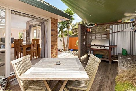 Photo of property in 3a Somerville Road, Shelly Park, Auckland, 2014