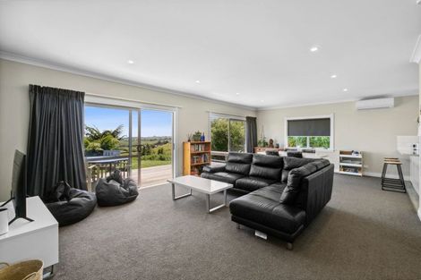Photo of property in 167 Wairau Road, Kaitake, New Plymouth, 4374