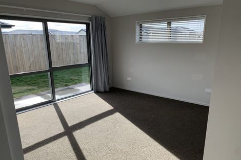 Photo of property in 17 Broadway Parade, Rolleston, 7615