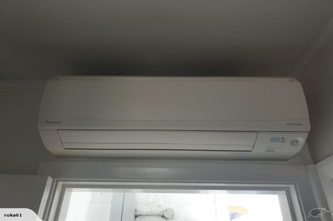 Photo of property in 80a Golf Road, New Lynn, Auckland, 0600