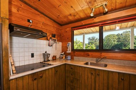 Photo of property in 21 Burns Road, Hospital Hill, Napier, 4110