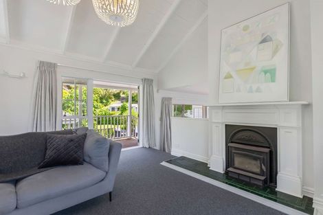 Photo of property in 207 Woodlands Park Road, Titirangi, Auckland, 0604